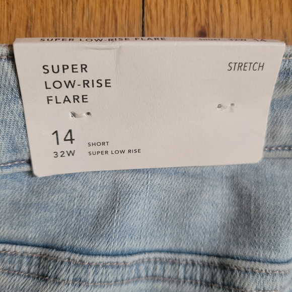 American Eagle Super Lowrise Flare Stretch Light Blue Flared Women Jeans Size 14 - Picture 5 of 14